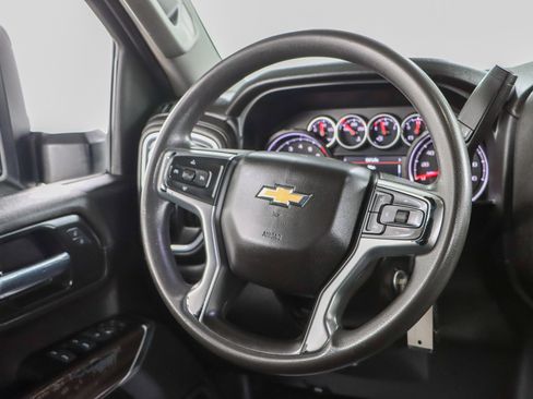 Used 2022 Chevrolet Silverado 2500 LT AWD/4WD image 12