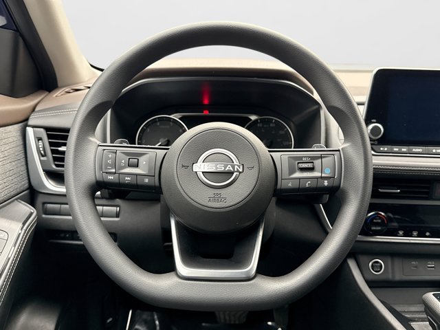 Used 2023 Nissan Rogue SV AWD/4WD image 12