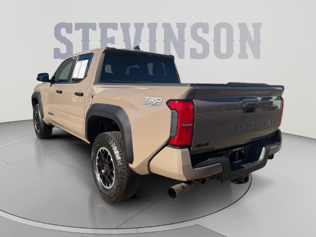 Used 2026 Toyota Tacoma TRD Off-Road AWD/4WD image 3