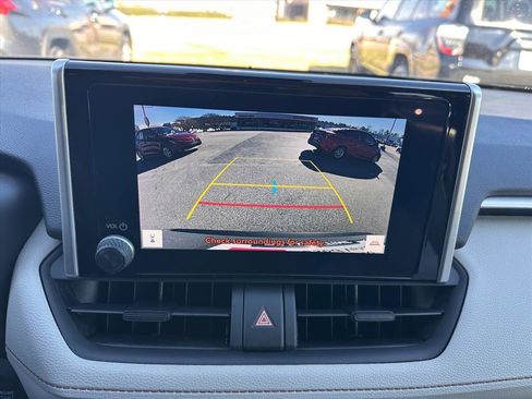 Used 2023 Toyota RAV4 XLE image 23