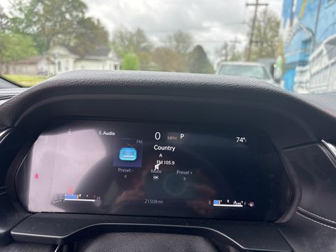 Used 2024 Jeep Grand Cherokee Altitude image 14