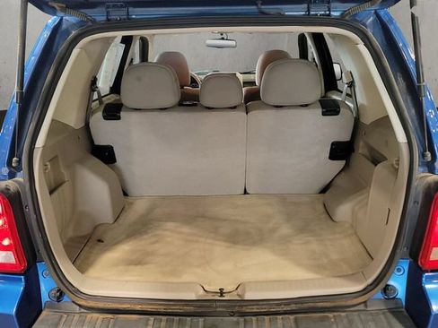 Used 2011 Ford Escape XLT w/ 202A Rapid Spec Order Code AWD/4WD image 37