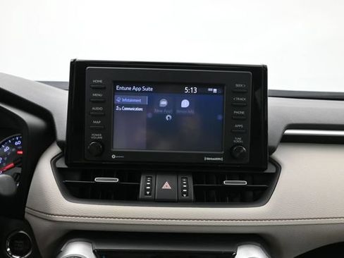 Used 2020 Toyota RAV4 XLE Premium FWD image 17