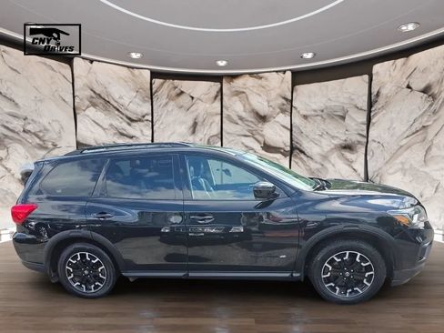 Used 2020 Nissan Pathfinder SV w/ Rock Creek Edition AWD/4WD image 4