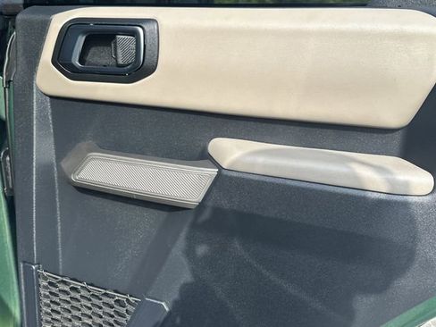 Used 2022 Ford Bronco Wildtrak image 16