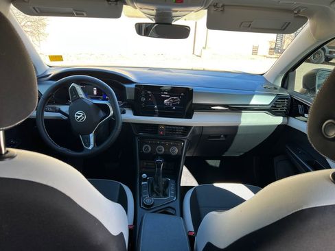 New 2025 Volkswagen Taos S image 17