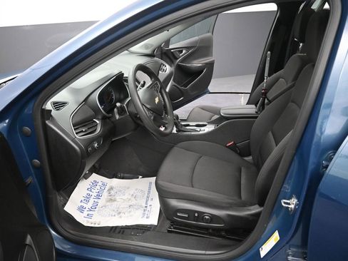 Used 2024 Chevrolet Malibu LT image 30