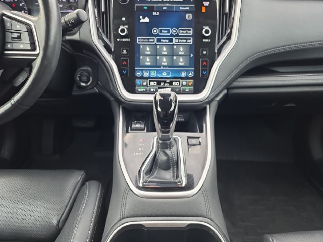 Used 2024 Subaru Outback Touring AWD/4WD image 3