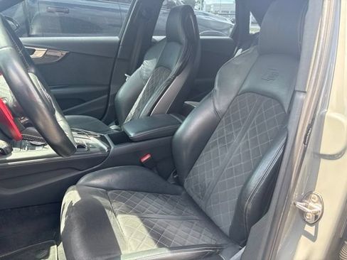 Used 2019 Audi S4 Premium Plus w/ Premium Plus Package AWD/4WD image 16