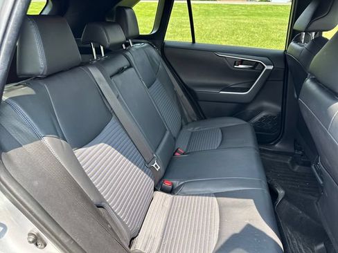 Used 2019 Toyota RAV4 XSE AWD/4WD image 14