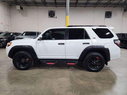 Used 2020 Toyota 4Runner SR5 Premium image 8