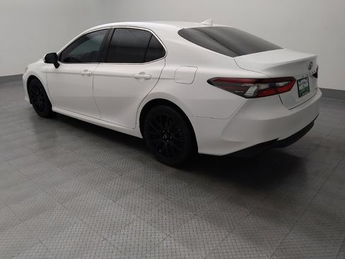 Used 2022 Toyota Camry LE FWD image 3
