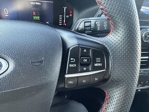 Used 2023 Ford Escape ST-Line image 30
