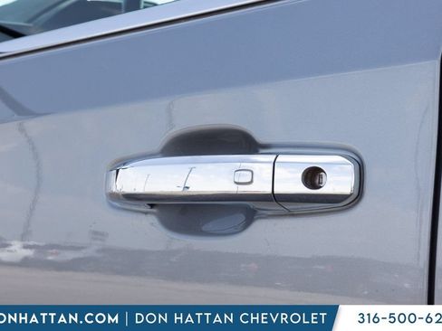 Used 2025 GMC Sierra 1500 SLT AWD/4WD image 29