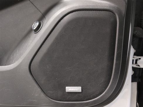 Used 2019 GMC Acadia SLT image 31