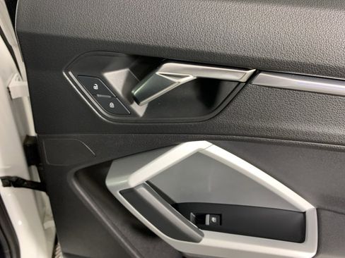 Used 2022 Audi Q3 2.0T Premium Plus image 39