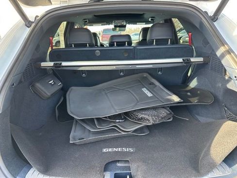 Used 2023 Genesis GV70 2.5T w/ Sport Prestige Package image 11