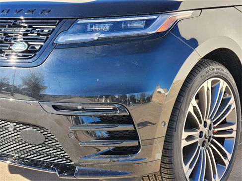 New 2025 Land Rover Range Rover Velar Dynamic SE image 8