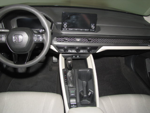 Certified 2023 Honda Accord LX image 36