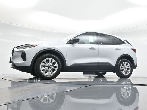New 2025 Ford Escape Active image 7