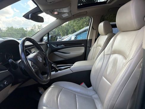 Used 2018 Buick Enclave Premium AWD/4WD image 10