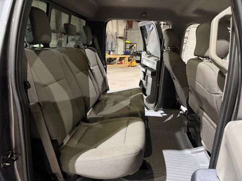 Used 2015 Ford F150 XLT w/ Equipment Group 302A Luxury RWD image 21