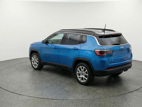 Used 2025 Jeep Compass Limited image 6