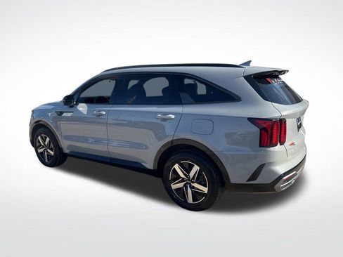Certified 2023 Kia Sorento EX w/ Panoramic Sunroof Package image 46