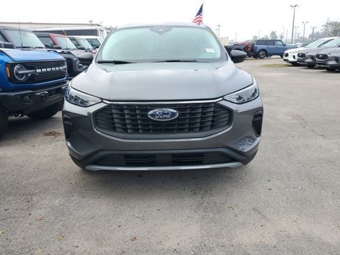 Used 2023 Ford Escape Active w/ Tech Pack #1 image 2