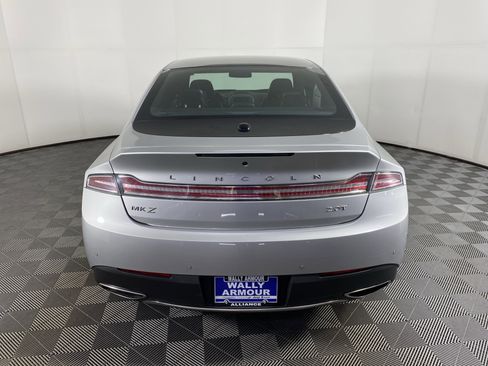 Used 2017 Lincoln MKZ Reserve FWD image 9