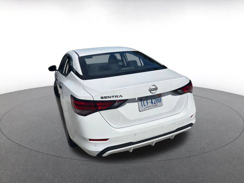 Used 2025 Nissan Sentra S FWD image 4