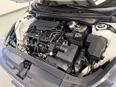 Used 2025 Kia K4 FWD image 28