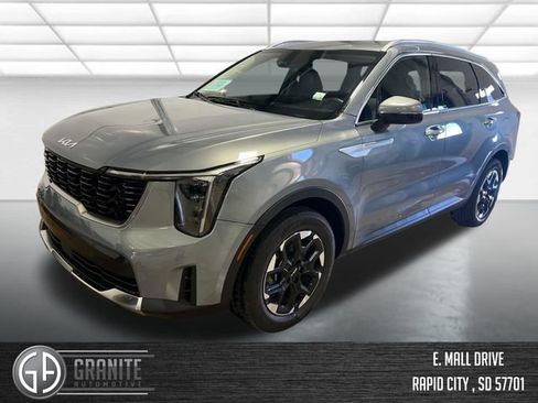 Used 2024 Kia Sorento S FWD image 1