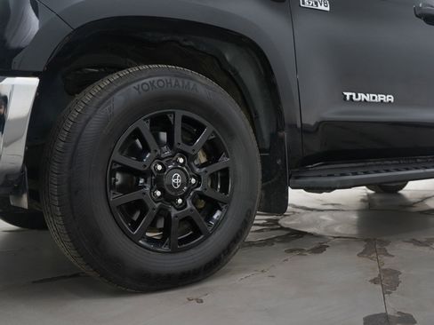 Used 2018 Toyota Tundra SR5 image 29