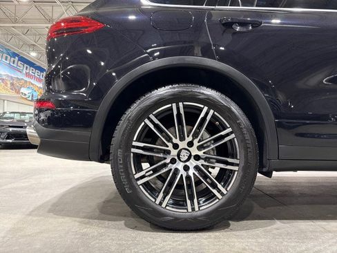 Used 2015 Porsche Cayenne S image 81