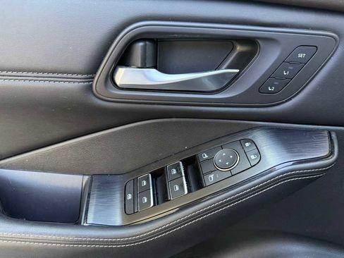 Used 2022 Nissan Rogue SL w/ SL Premium Package image 14