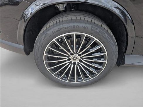 Used 2026 Mercedes-Benz GLC 300 image 24