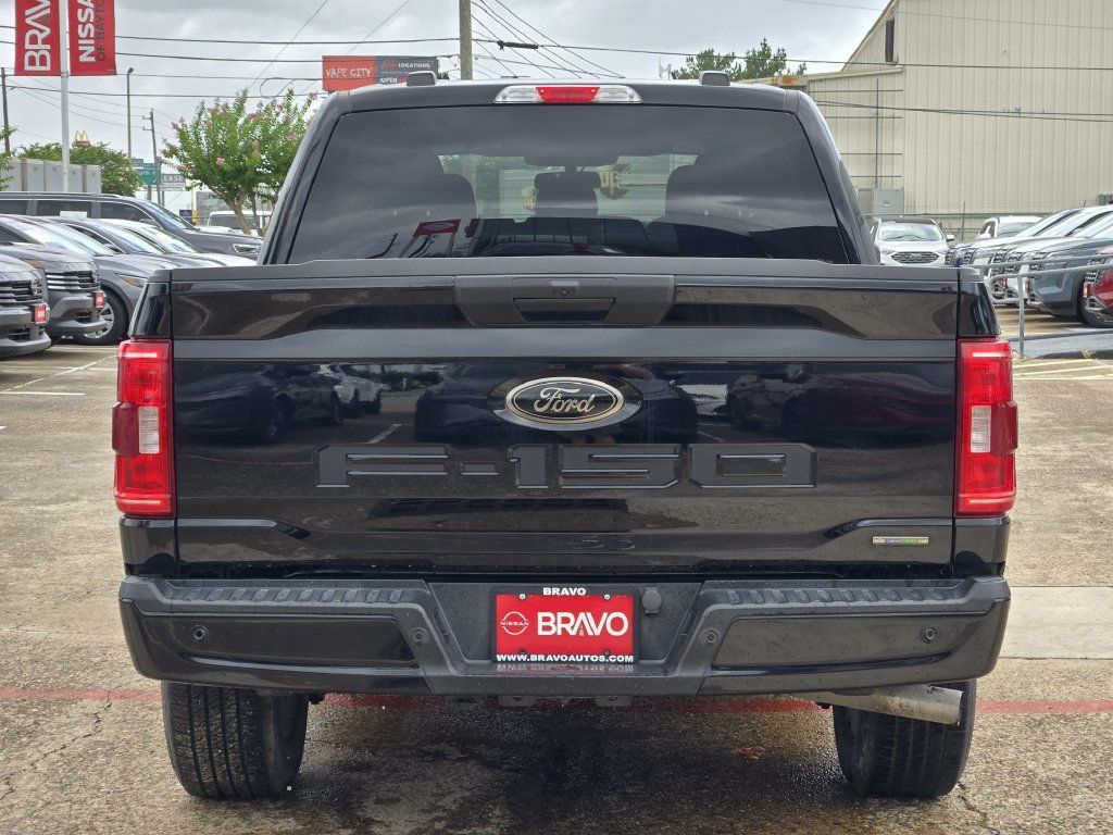 Used 2022 Ford F150 XL w/ STX Black Appearance Package RWD image 5