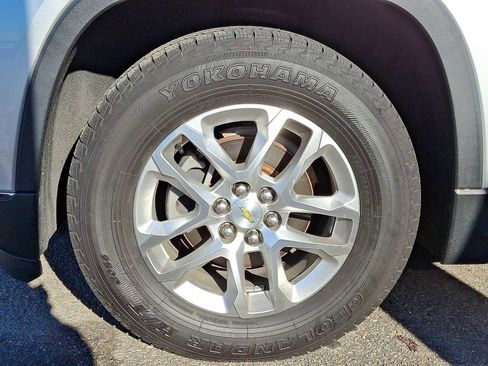 Used 2018 Chevrolet Traverse LT image 6
