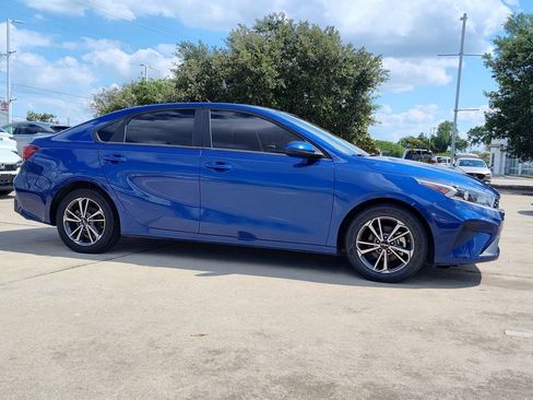 Used 2024 Kia Forte LXS FWD image 12