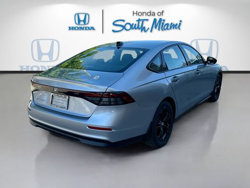 New 2025 Honda Accord SE image 6
