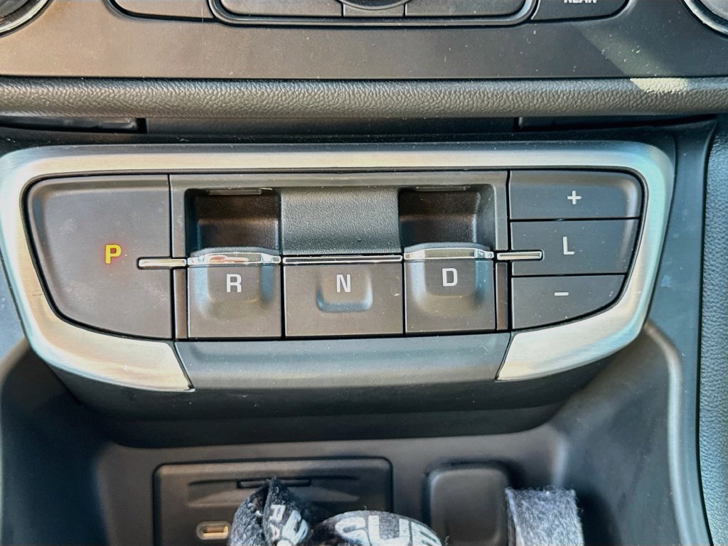 Used 2024 GMC Terrain SLE w/ Driver Convenience Package AWD/4WD image 15