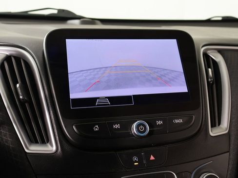 Used 2025 Chevrolet Malibu LS image 6