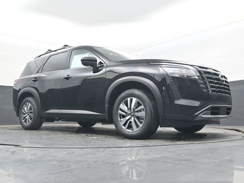 New 2026 Nissan Pathfinder SL FWD image 23