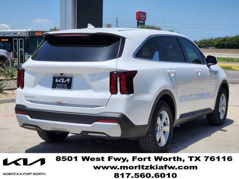 New 2026 Kia Sorento LX FWD image 3