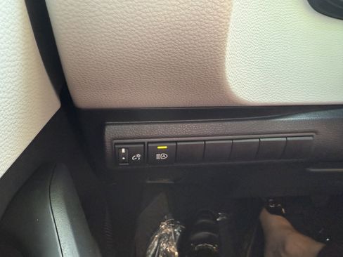 Certified 2024 Toyota Corolla LE FWD image 6