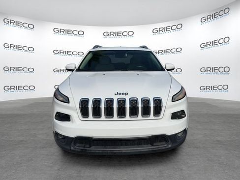 Used 2015 Jeep Cherokee Latitude FWD image 2