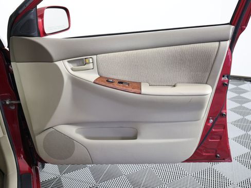 Used 2007 Toyota Corolla LE image 25