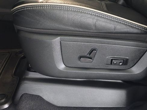 Used 2024 RAM 2500 Limited image 25