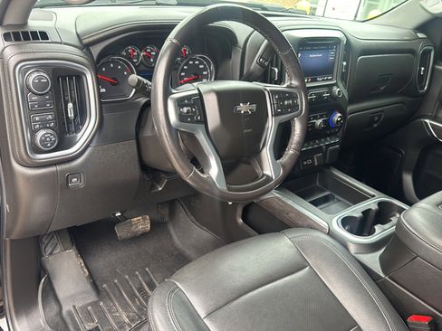 Used 2022 Chevrolet Silverado 2500 LTZ w/ LTZ Plus Package image 10